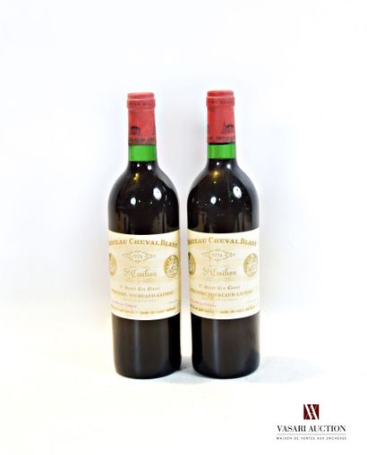 null 2 bouteilles	Château CHEVAL BLANC	St Emilion 1er GCC	1974

	Et. un peu tachées....