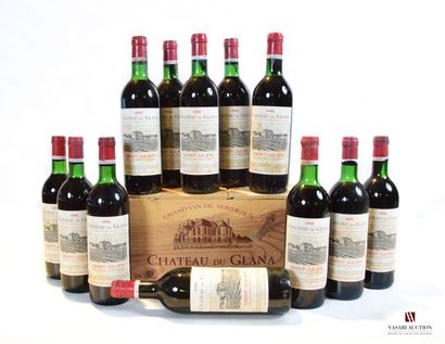 null 12 bouteilles	Château du GLANA	St Julien	1982

	Et. tachées. N : 4 bas goulot/...