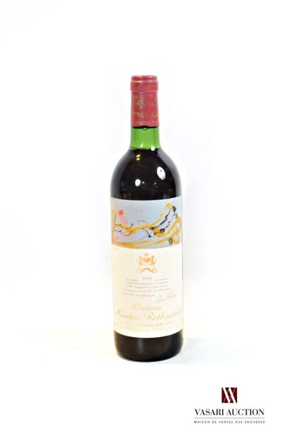 null 1 bouteille	Château MOUTON ROTHSCHILD	Pauillac 1er GCC	1981

	Et. d'Arman, un...