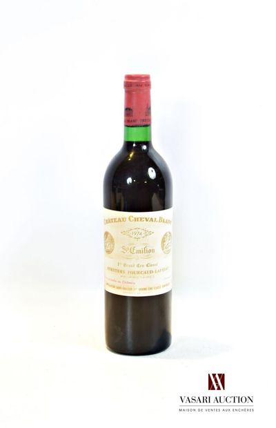 null 1 bouteille	Château CHEVAL BLANC	St Emilion 1er GCC	1974

	Et. un peu tachée....