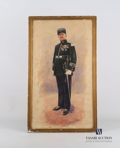 null RAKOTOVAO Alphonse

Portrait du Lieutenant Colonel des troupes coloniales en...