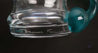null DAUM FRANCE

Two crystal glasses, the barrel ringed, the neck slightly flared....