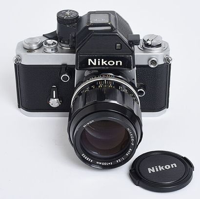 null Boitier argentique chromé Nikon F2 avec prisme DP-2 + objectif Nikkor-P nonAi...