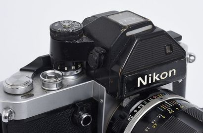 null Nikon F2 silver camera with DP-2 prism + 105mm Nikkor-P nonAi lens

f/2,5 +...