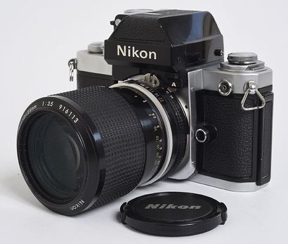 null Boitier argentique chromé Nikon F2 prisme DP-11 + objectif Zoom Nikkor Ai 43-86...