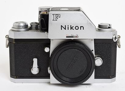 null Boitier argentique Nikon F chromé et viseur Photomic FTn

Bon état, Fonctio...