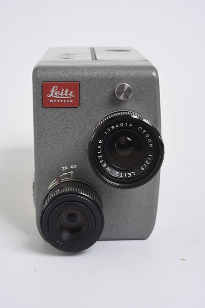null Caméra Leitz Leicina avec objectif Leitz Wetzlar Dygon F .9mm 1 :1,2

Etat moyen,...
