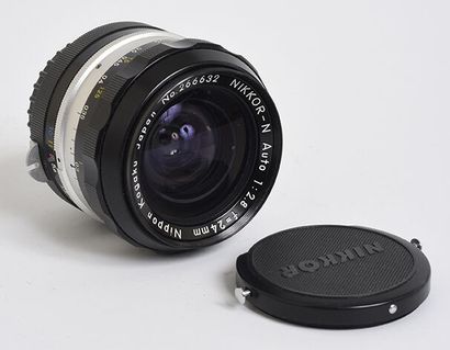 null Objectif Nikon (argentique) Nikkor-N Auto Nippon Kogaku nonAi 24mm f/2,8 et...