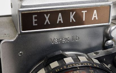 null Boitier argentique chromé Exakta Varex IIb avec objectif Exakta Travelon 50mm...