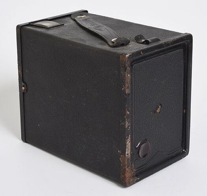 null Boitier argentique type Box avant guerre, moyen format Agfa-box B-2

Etat moyen,...