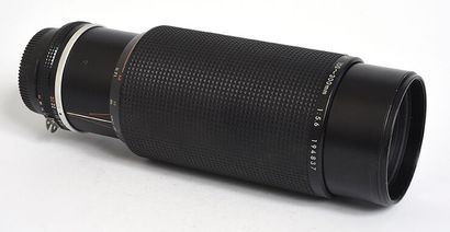 null Nikon (film) Tele Zoom Nikkor Ais 100-300mm f/5,6 and 1 cap

Good condition,...