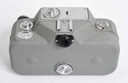null Caméra Zeiss Ikon Movikon avec objectif Carl Zeiss Tessar F .10mm 1 :1,9

Très...