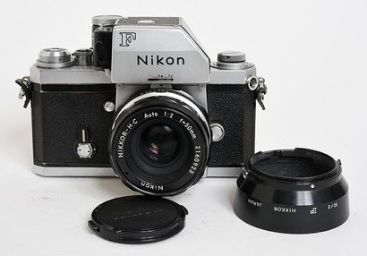 null Boitier argentique Nikon F type Apollo chromé avec viseur Photomic Ftn avec...