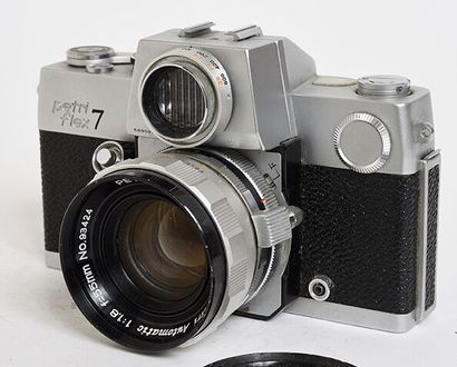 null Petriflex 7 chrome silver camera with Petri anastigmat 55mm f/1,8 lens and cap

Very...