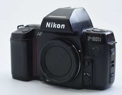 null Boitier argentique Nikon F-801S AF

Bon état, fonctionnel