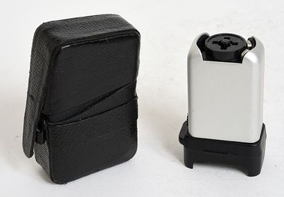 null Adapateur Flash Minox chrome pour boitier miniature Minox Modele C

Bon état....