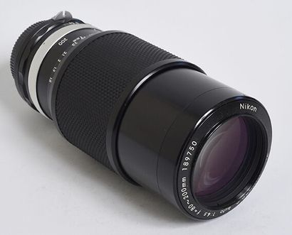 null Objectif Nikon (argentique) Télé Zoom Nikkor-C Auto nonAi 80-200mm f/4,5

Bon...