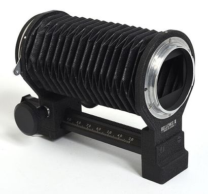 null Nikon F Bellows III Macro Bellows with Niklei screw-in lens adapter ring - K

Good...