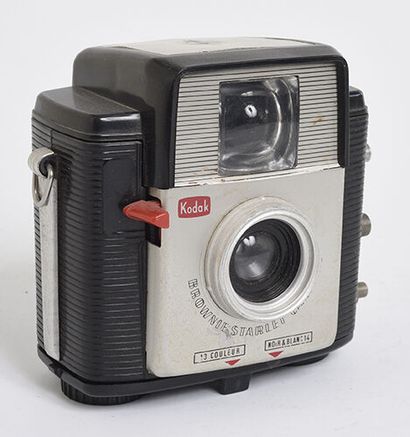 null Boitier argentique Bakélite Kodak Brownie Starlet Camera

Etat moyen. Sans garantie...
