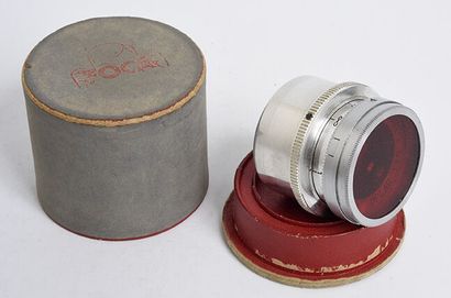 null Objectif à vis Foca Oplar 35mm f/3,5 avec son bouchon arrière et sa boite carton...