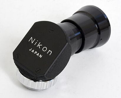 null Viseur d'angle Nikon (1er modèle) pour les boitiers Nikon F, F2

Très bon état,...