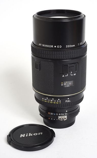 Objectif Nikon Télé AF Nikkor ED 200mm f/3,5...