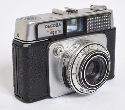 null Dacora Super dignette silver camera with Steiheil Munchen Cassar 45mm f/2,8...
