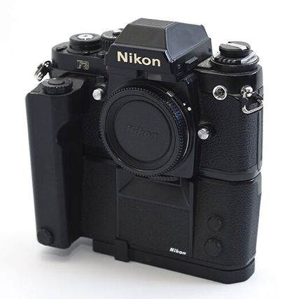 null Boitier argentique Nikon F3 HP avec moteur alimentation MD-4, semelle AH-2 et...
