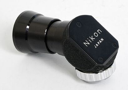 null Viseur d'angle Nikon (1er modèle) pour les boitiers Nikon F, F2

Très bon état,...