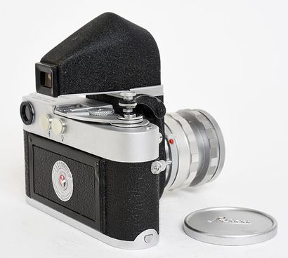null Boitier argentique chromé Leica DBP avec objectif LEITZ Canada ELMAR 65mm f3,5

et...