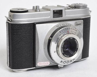 null Boitier argentique chromé Kodak Retinette f, avec objectif Angénieux Anastigmat...