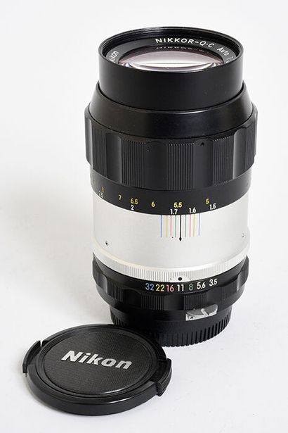 null Nikon (film) Tele Nikkor-QC nonAi 135mm f/3.5 and 2 caps

Good condition, f...