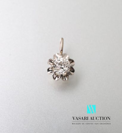 null Pendant in white gold 750 thousandths decorated with a diamond old size of approximately...