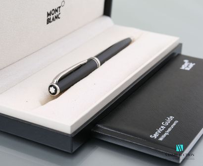 null MONTBLANC

PIX ballpoint pen in platinum-plated metal and black resin in its...