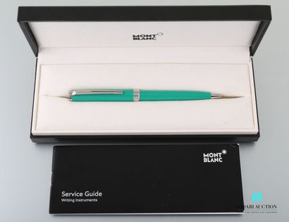null MONTBLANC

Roller ball PIX in platinum metal and emerald green resin in its...