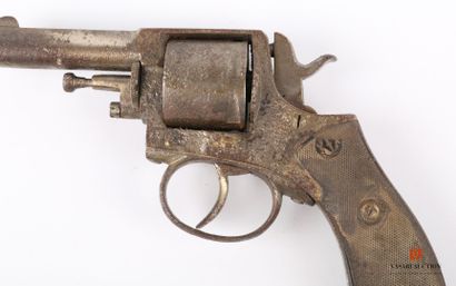  Revoler de poche type British Bulldog calibre .320, canon de 6,5 cm, barillet plein...