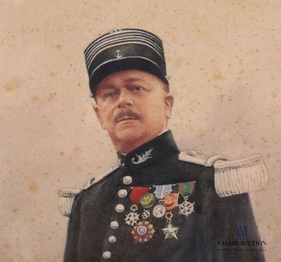null RAKOTOVAO Alphonse

Portrait du Lieutenant Colonel des troupes coloniales en...