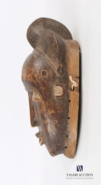null GABON - PUNU

Masque anthropomorphe en bois sculpté

(usures et fente)

Haut....