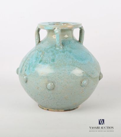 null PRIMAVERA

Vase en céramique vernissée de couleur turquoise, la panse renflée...