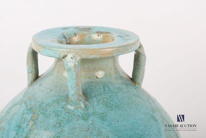 null PRIMAVERA

Vase en céramique vernissée de couleur turquoise, la panse renflée...