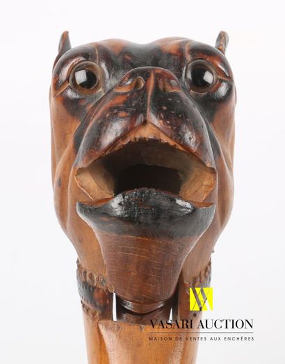 null Nutcracker in carved wood representing a dogue, the eyes in glass beads

(small...