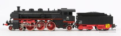 null MARKLIN - West Germany - Ref 3091

Heavy freight locomotive DB18478 with tender....