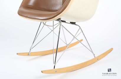 null CHARLES EAMES (1907-1978) & RAY EAMES (1912-1988)

Fauteuil Rocking chair modèle...