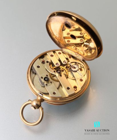 null Pocket watch in yellow gold 750 thousandths, the back guilloche decorated with...