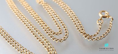 null Chain in yellow gold 750 thousandths mesh gourmette

Weight : 5,1 g - Length...