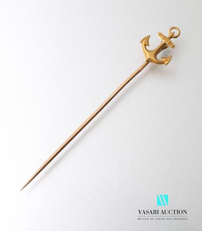 null Pin in yellow gold 750 thousandths decorated with an anchor, symbol of the hope...