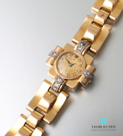 null Ladies' wristwatch in yellow gold 750 thousandths from the 1940s, the square...