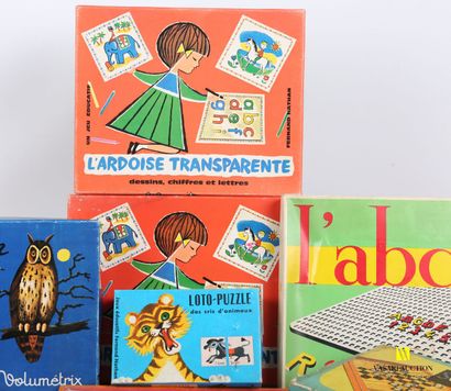 null Lot comprenant seize boites de jeux éducatifs pour enfants dont U Magic Le découpage...