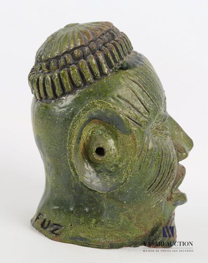 null UZAC François (1926-2022)

Sujet en terre cuite émaillée vert figurant un homme...