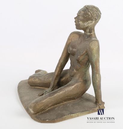 null UZAC François (1926-2022)

Sujet en terre cuite blanche figurant une femme nue...